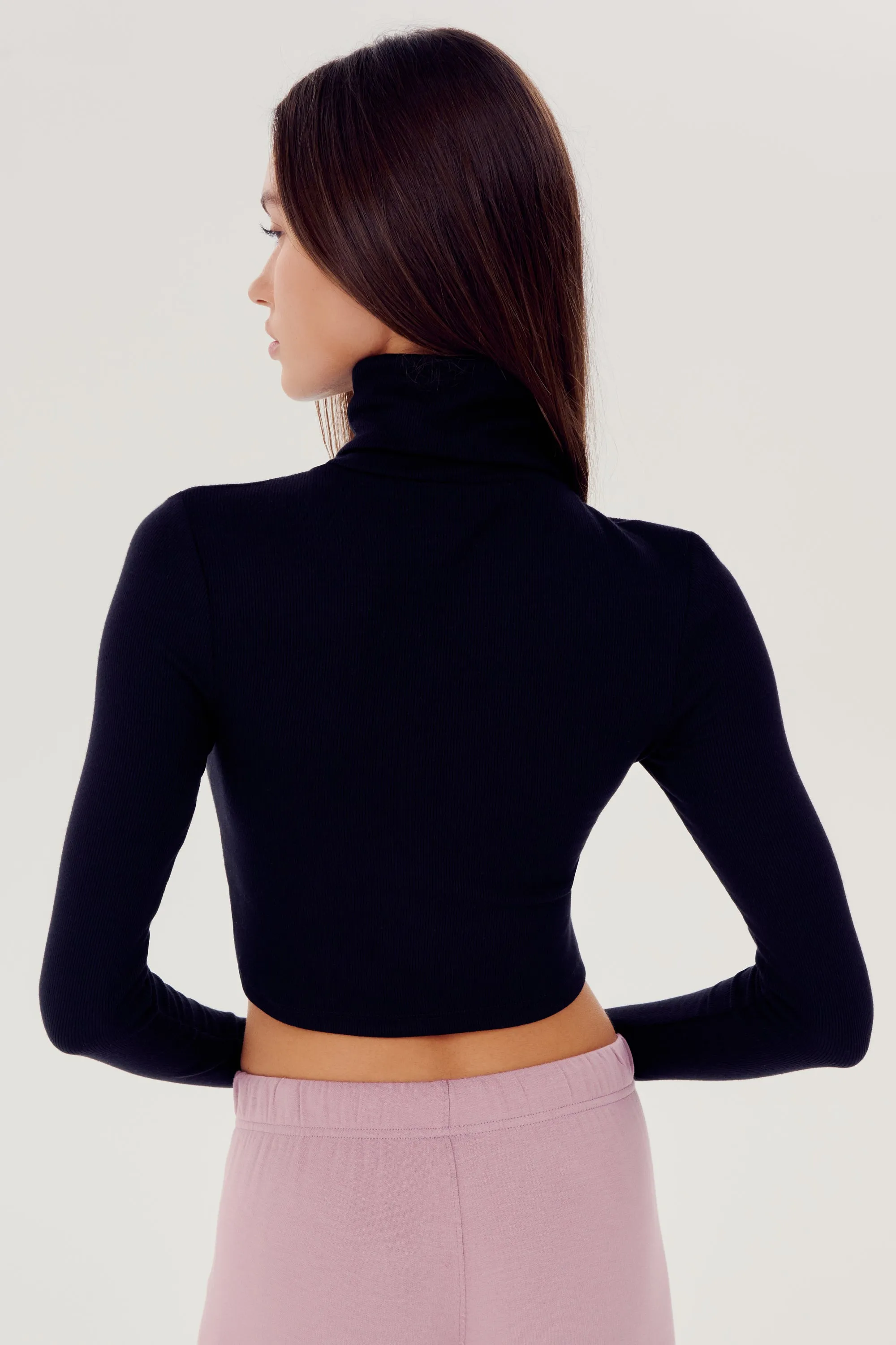 Jackson Rib Cropped Turtleneck - Black