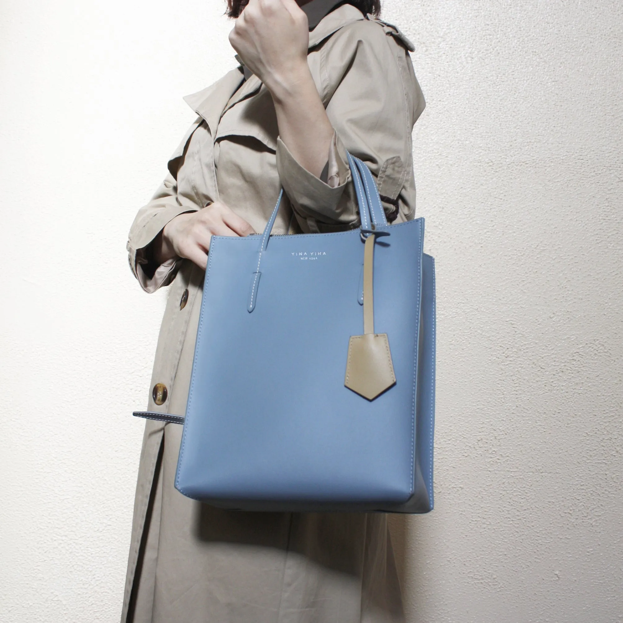 KAFKA TOTE CLOUD