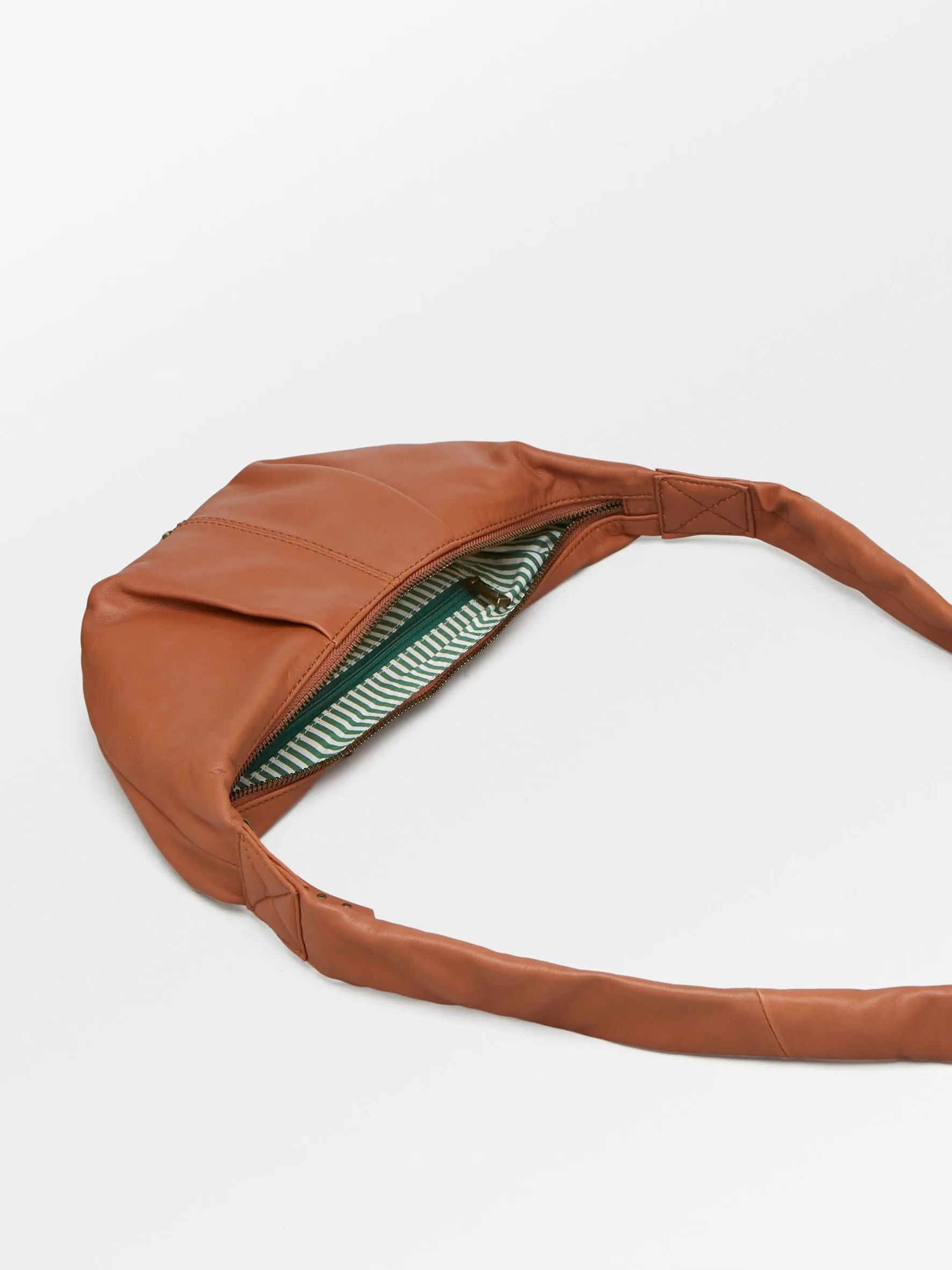 Lamb New Moon Bag