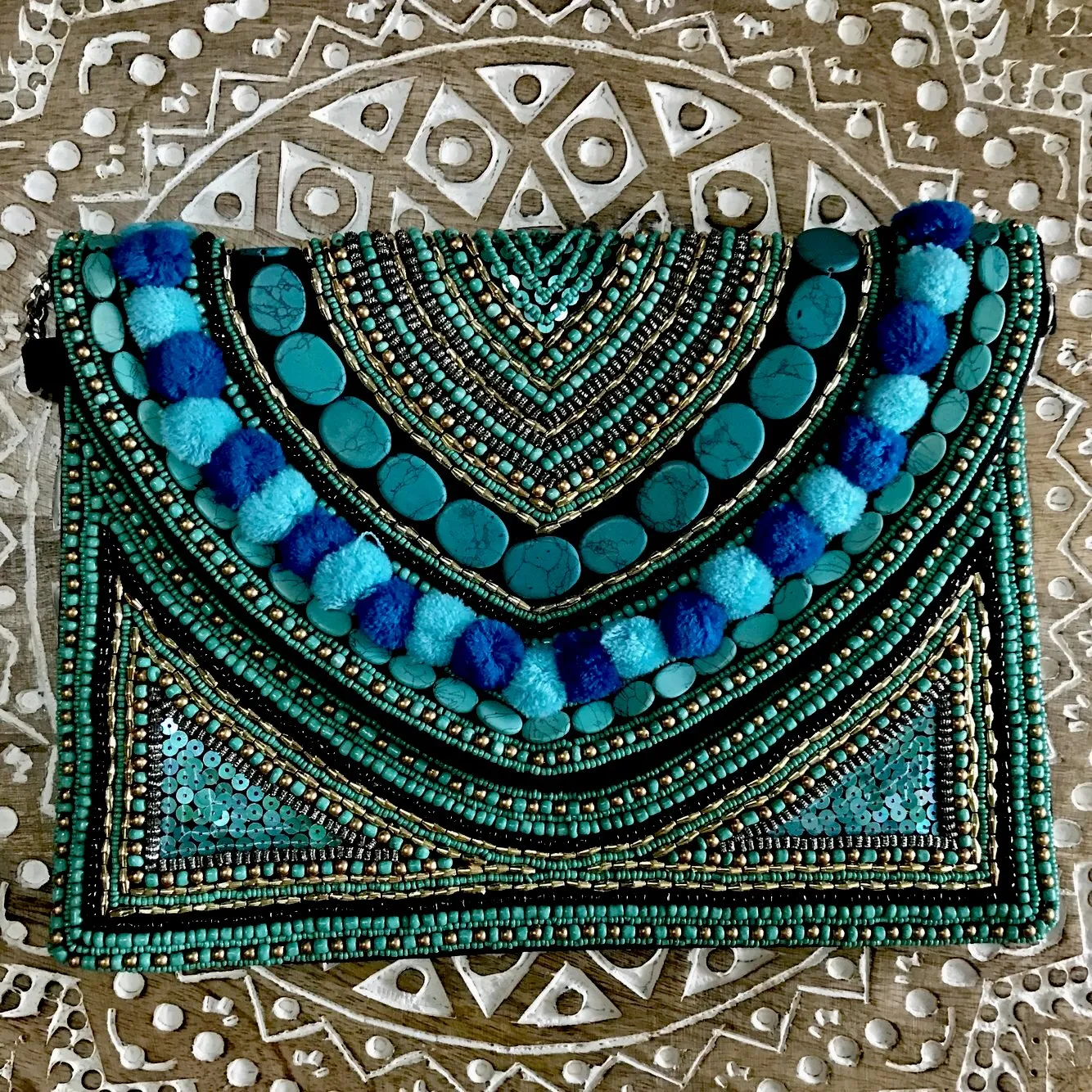 Leela Clutch