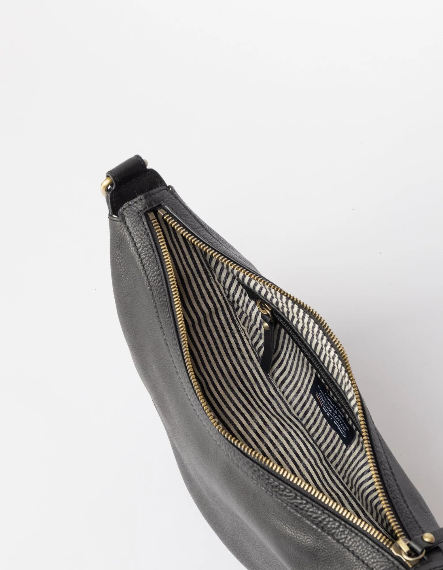 Leo Bag Soft Grain Leather With Two Straps Black