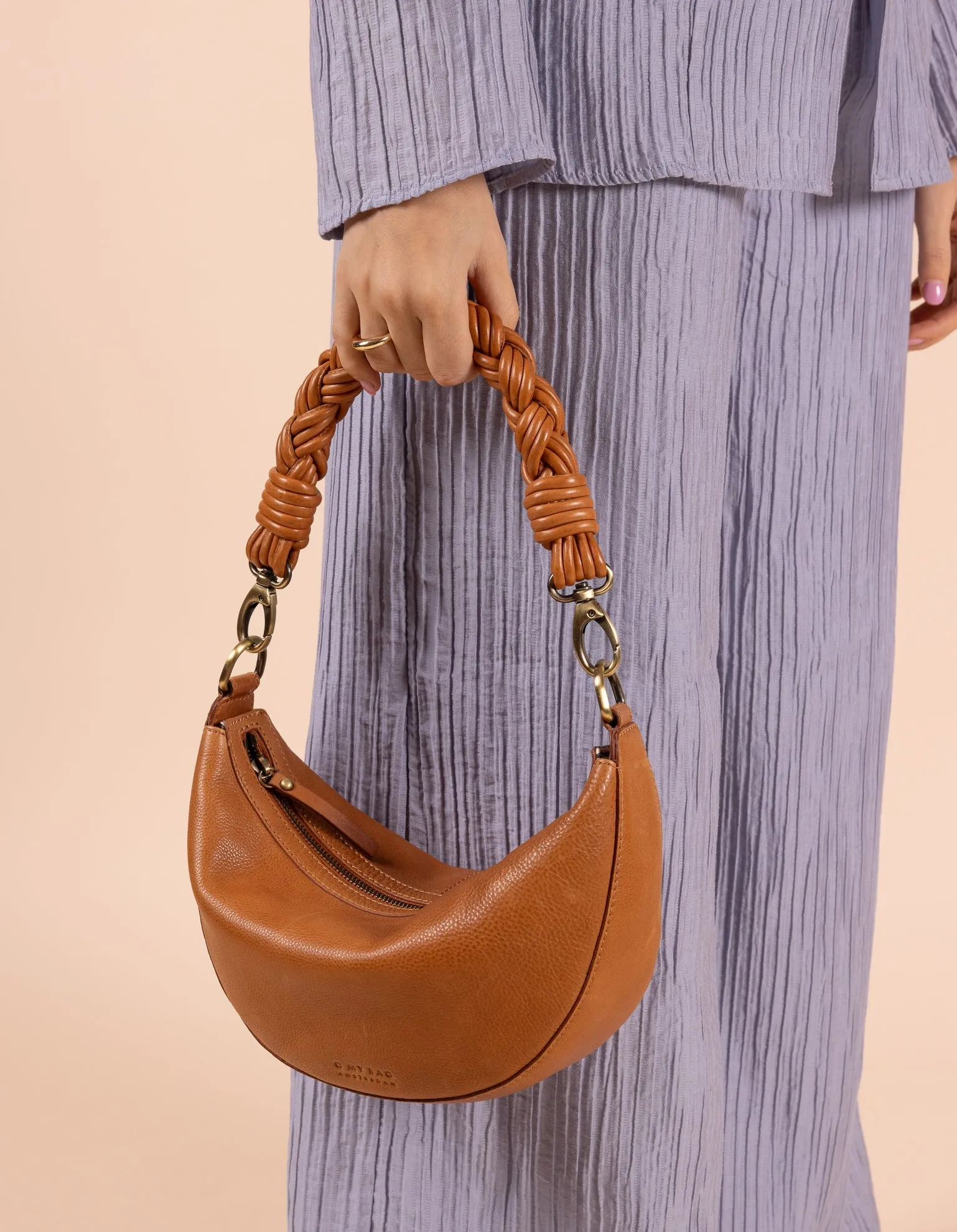 Leo Bag Soft Grain Leather With Two Straps Wild Oak