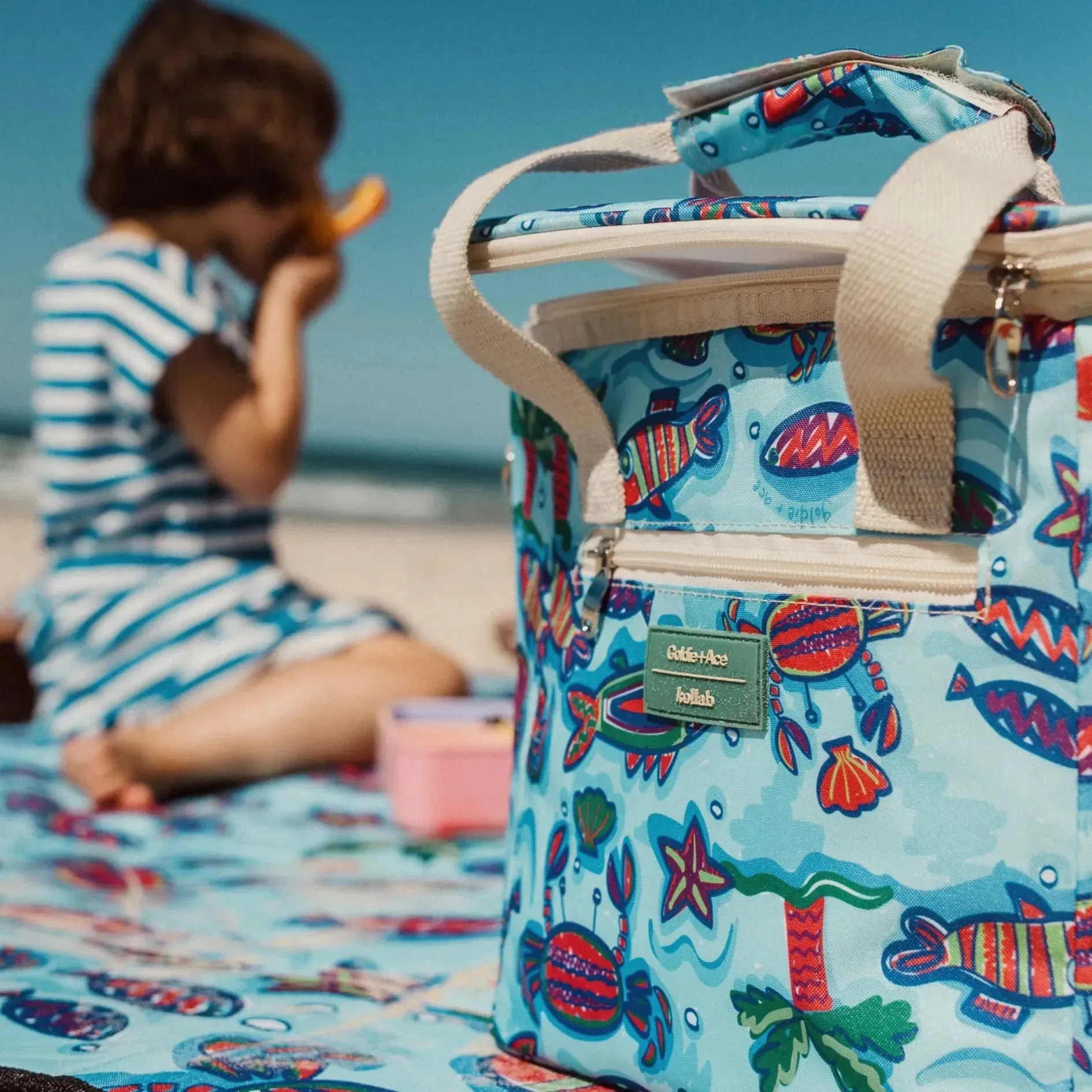 Mini Cooler Goldie   Ace x Kollab Daydream Island