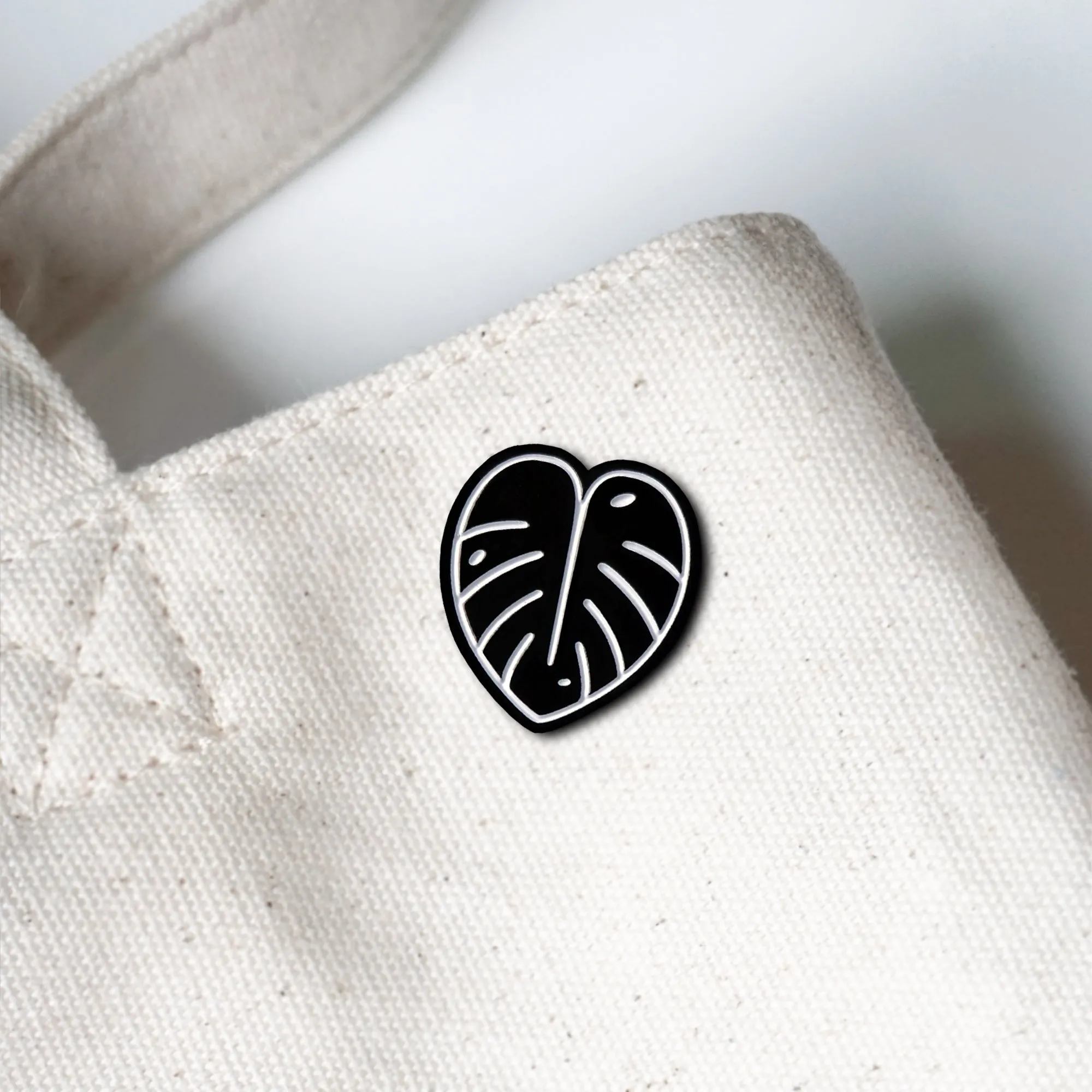Minimalist Monstera Plant Lapel Enamel Pin