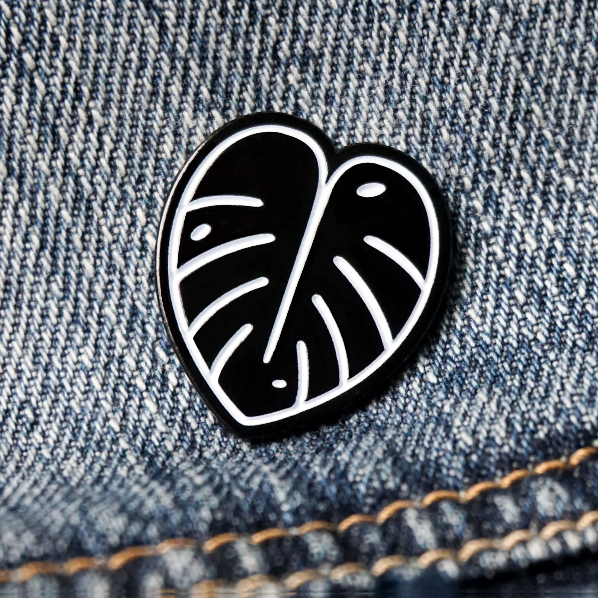 Minimalist Monstera Plant Lapel Enamel Pin