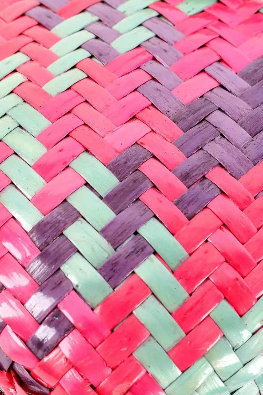 Multicolor Wicker Shoulder Clutch
