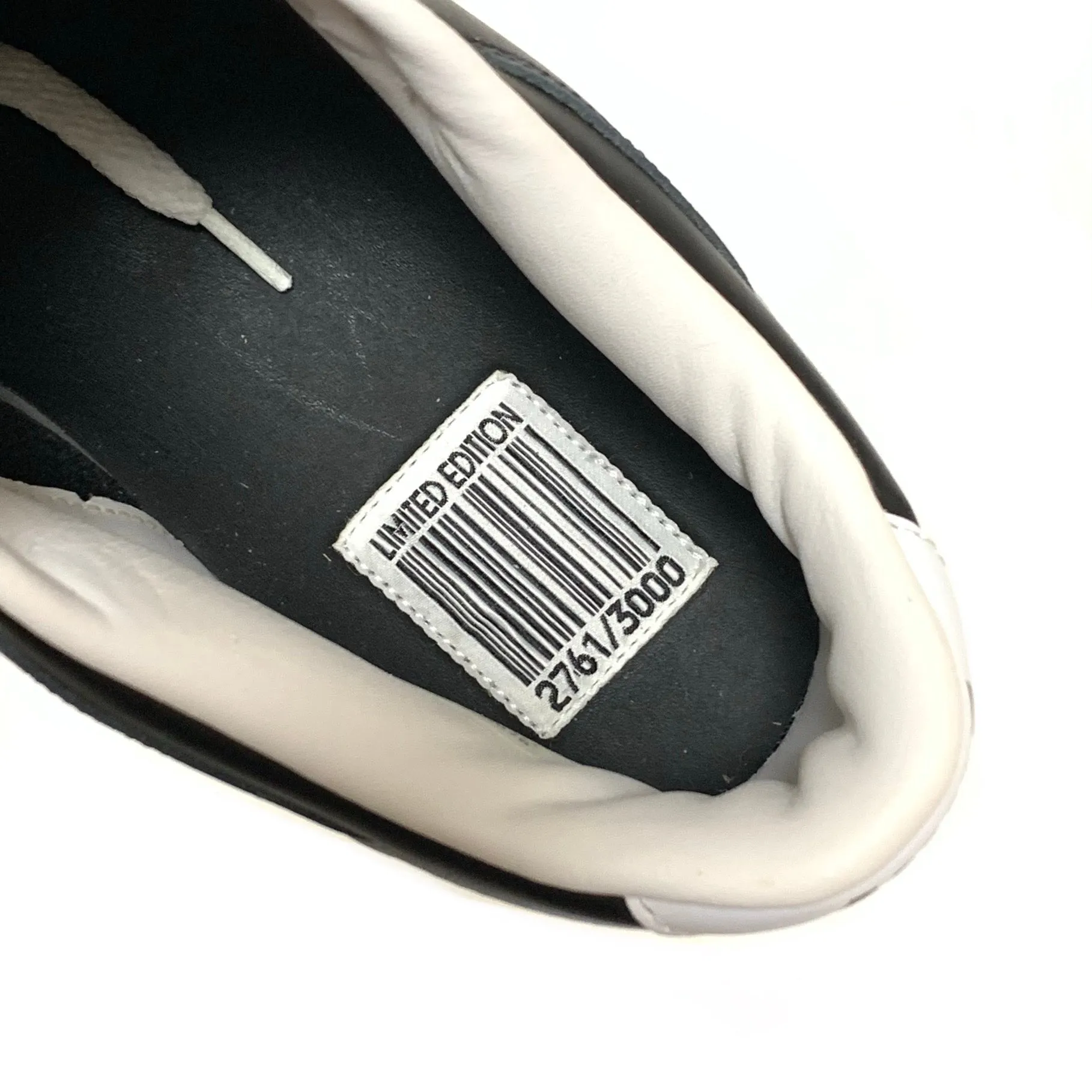 NIKE DUNK LOW COURIR BARCODE