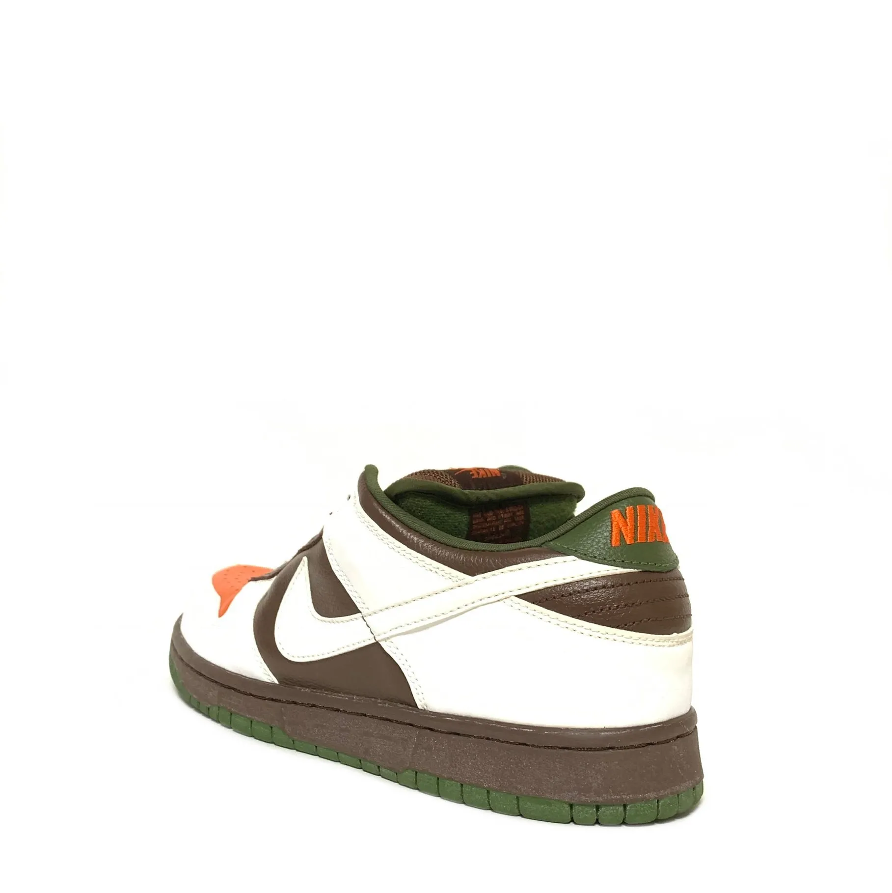 NIKE DUNK LOW PRO SB OOMPA LOOMPA