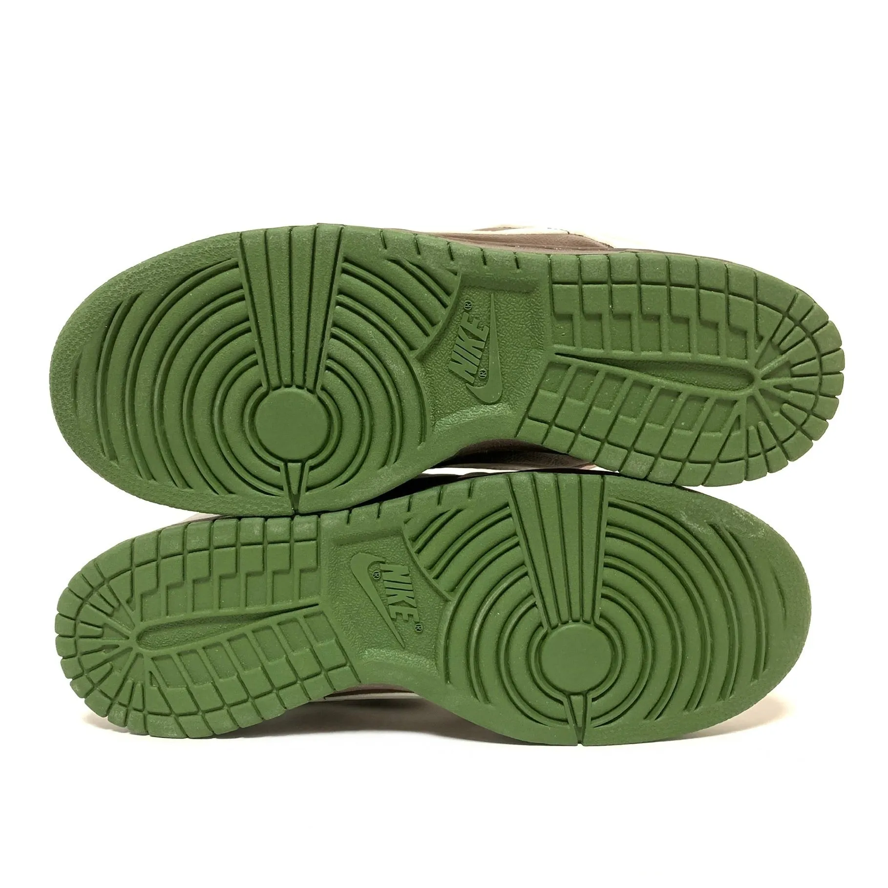 NIKE DUNK LOW PRO SB OOMPA LOOMPA