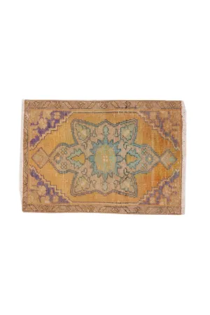 No. 1516 Mini Turkish Vintage Rug - 1'8.5" x 2'6"