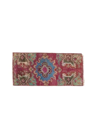 No. 1528 Mini Turkish Vintage Rug - 1'4.5" x 2'10.5"