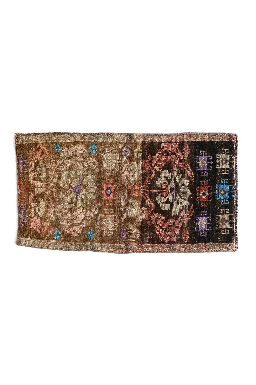 No. 1609 Mini Turkish Vintage Rug - 1'6" x 2'9"