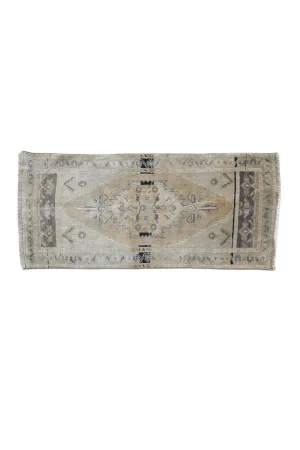 No. 1657 Mini Turkish Vintage Rug- 1'9" x 3'9"