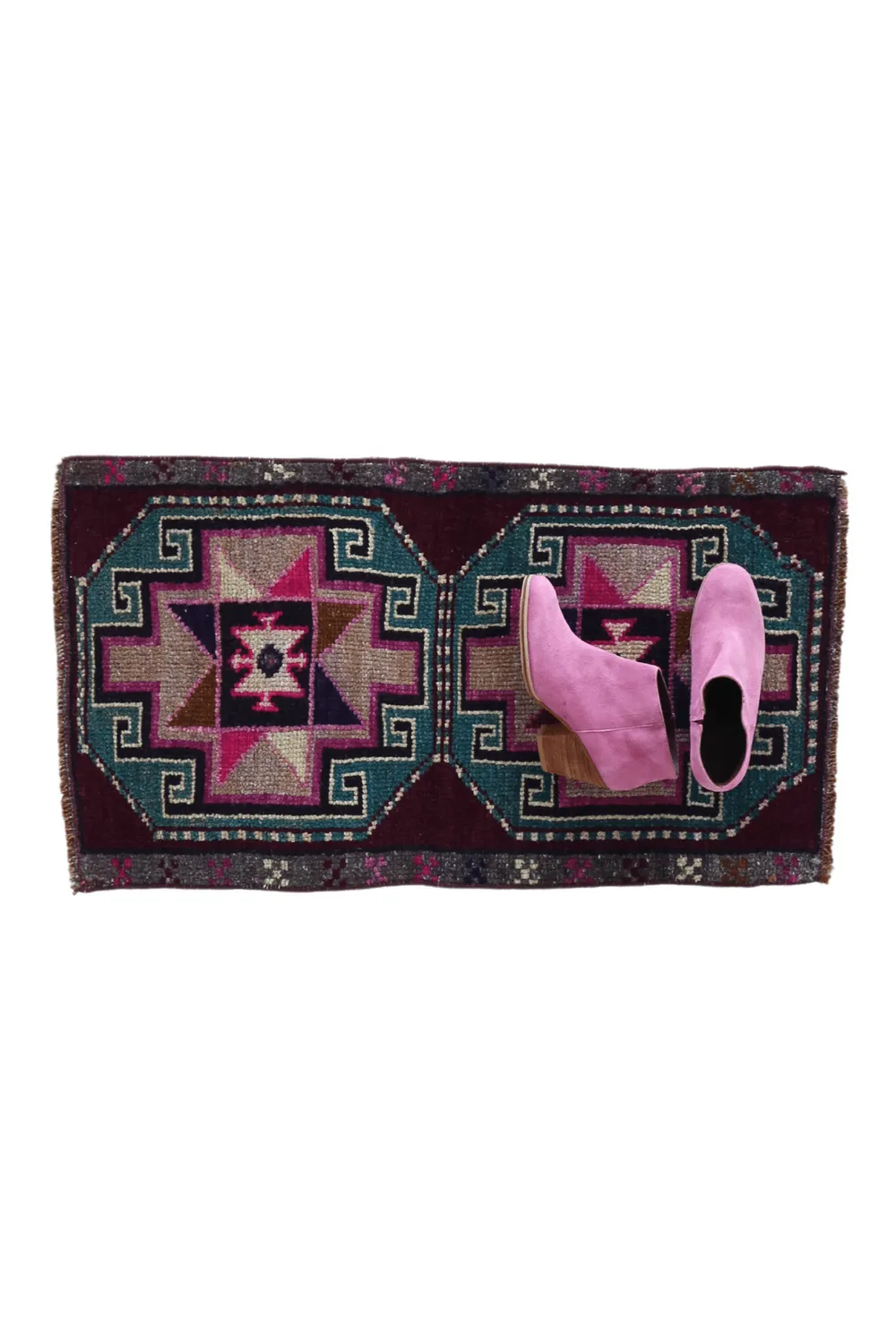 No. 1706 Mini Turkish Vintage Rug- 1'7.5" x 2'10.5"