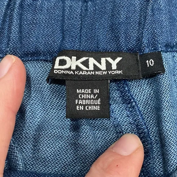 NWT DKNY 100% Linen Denim Blue Elastic Waist Knee Length Skirt 10