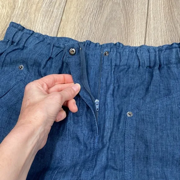 NWT DKNY 100% Linen Denim Blue Elastic Waist Knee Length Skirt 10
