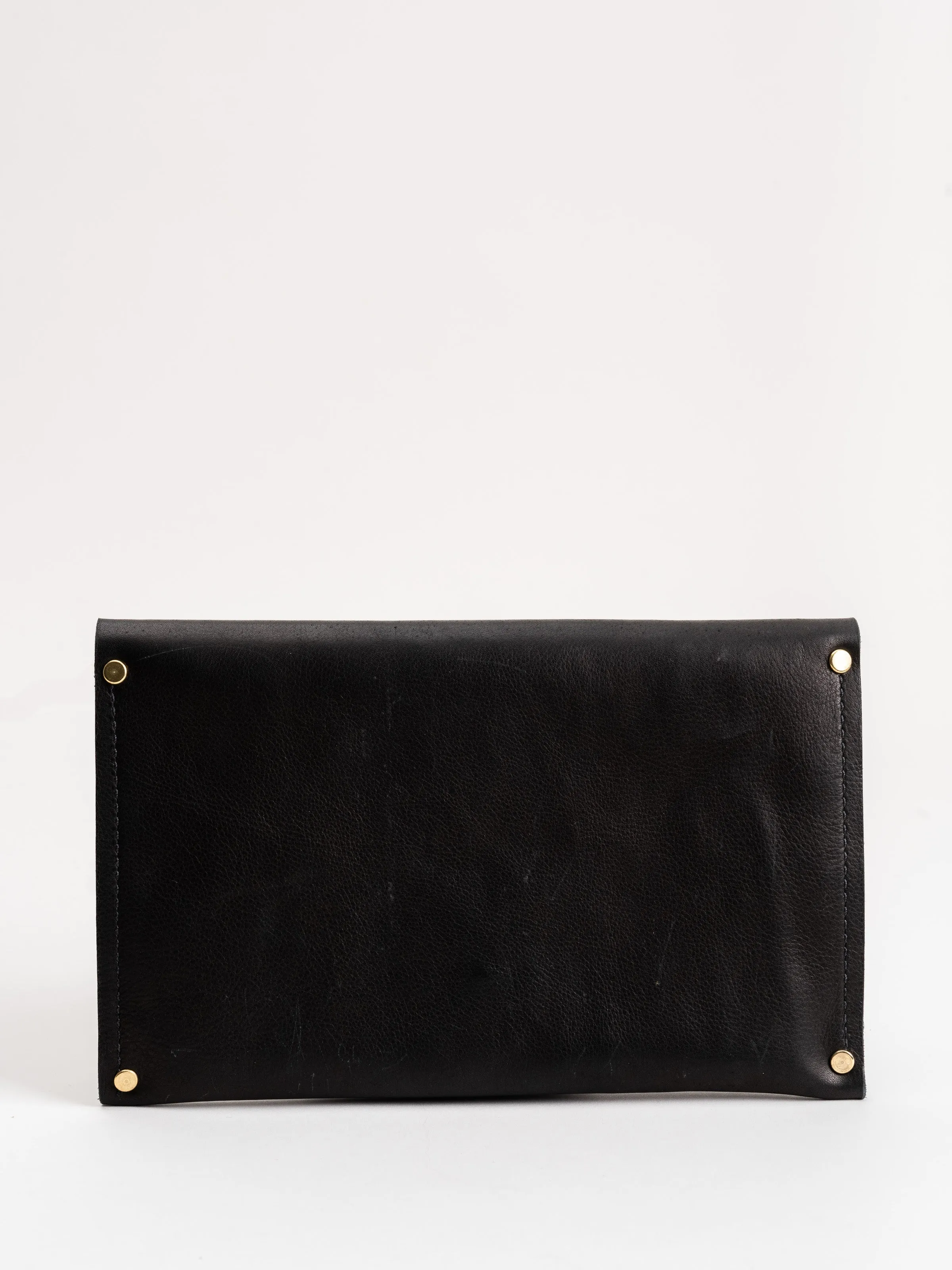 orb leaf clutch - black