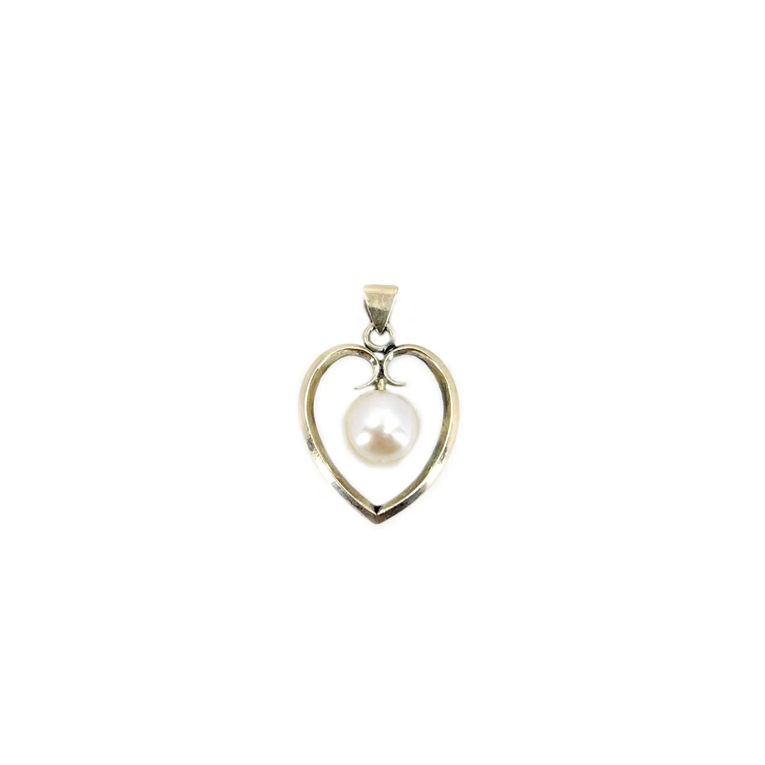 Petite Mid Century Heart Japanese Saltwater Akoya Pearl Vintage Pendant- 10K Yellow Gold