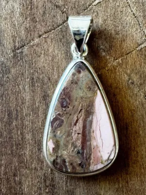 Petite Rhodonite