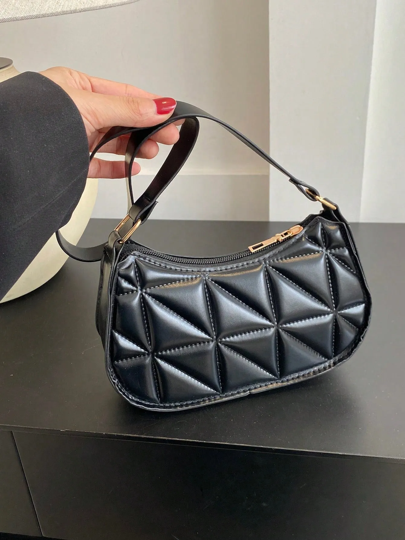 Pu Material Plaid Zipper Shoulder Bag