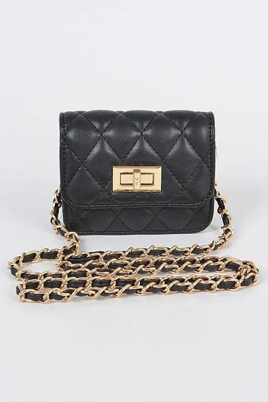 Quilted handbag chanel
