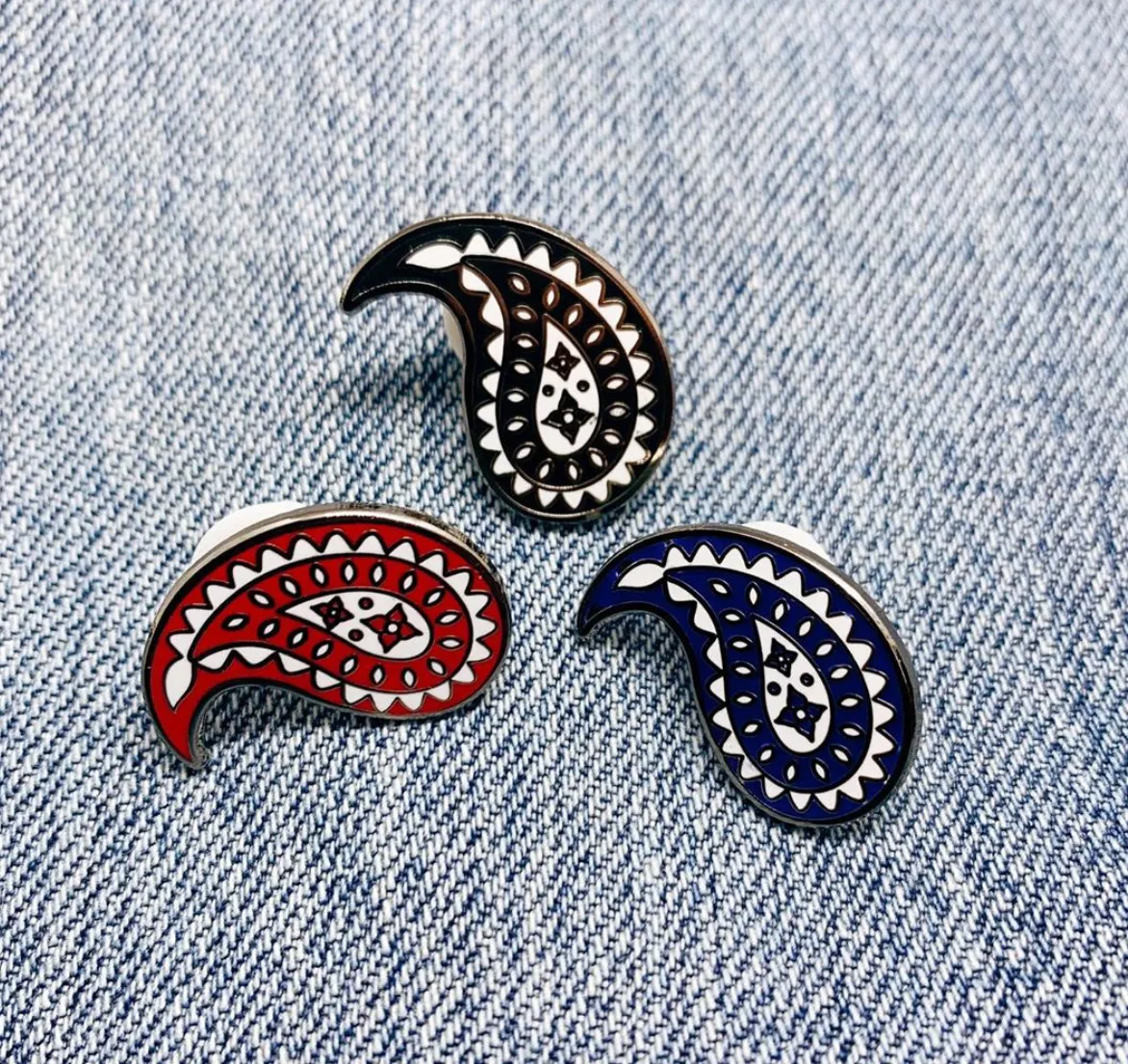 "Paisley Print" Lapel Pin