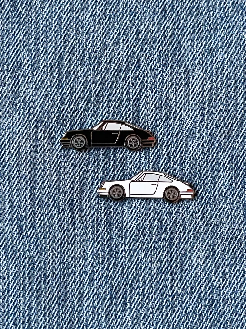 "Porsche 911" Lapel Pin