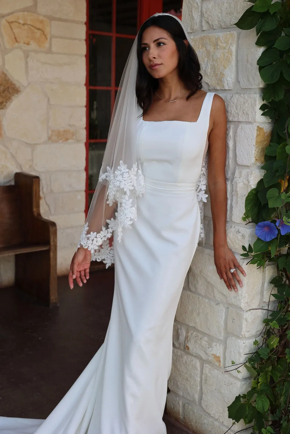 Rosie Floral Lace Veil