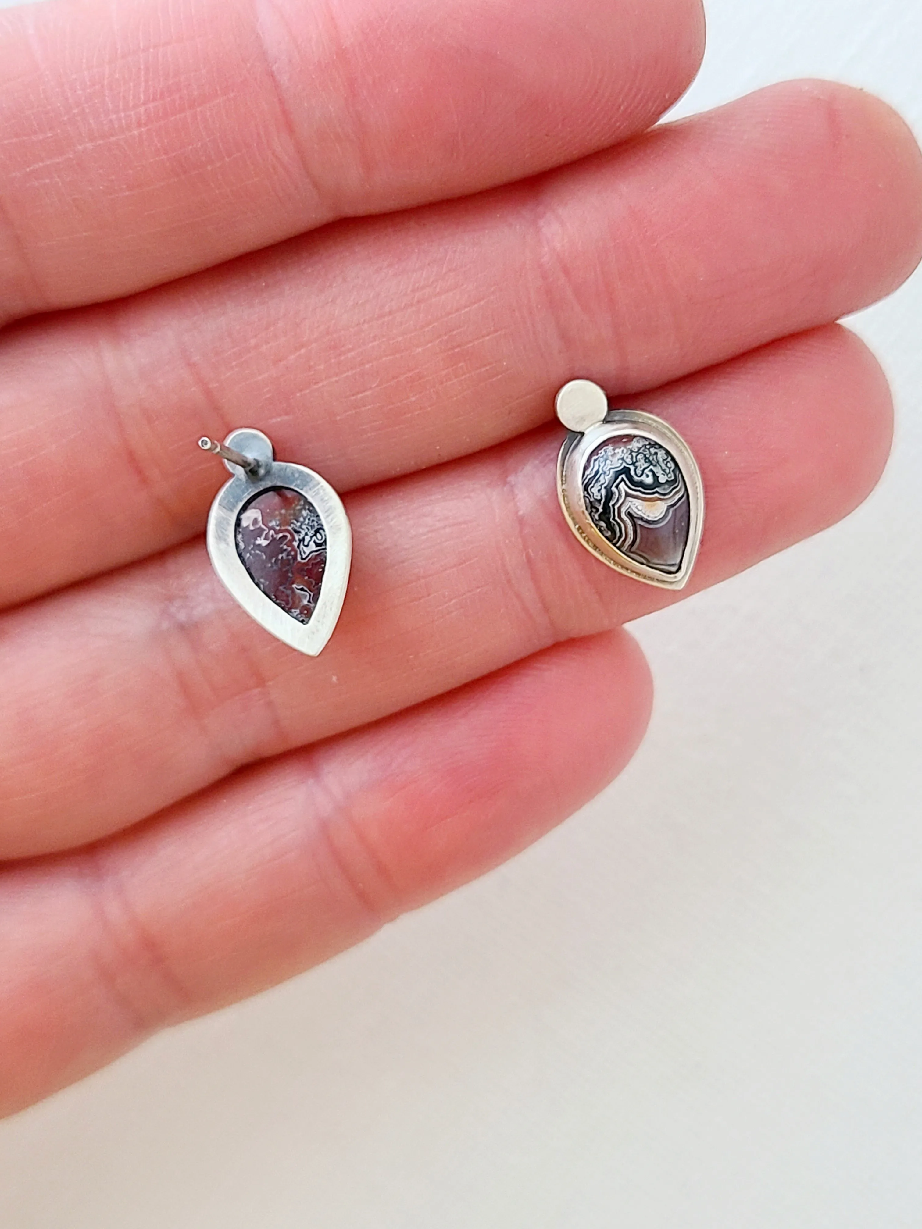 Skipping Stones stud earrings with Crazy Lace Agate