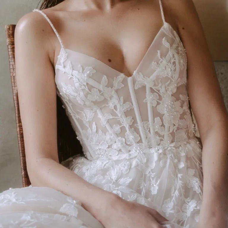 Sling Embroidered Lace French Trail Wedding Dress