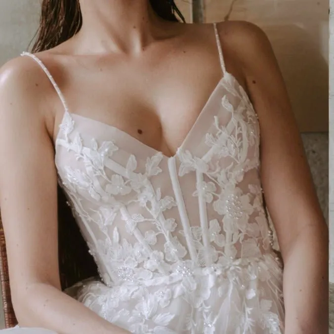 Sling Embroidered Lace French Trail Wedding Dress