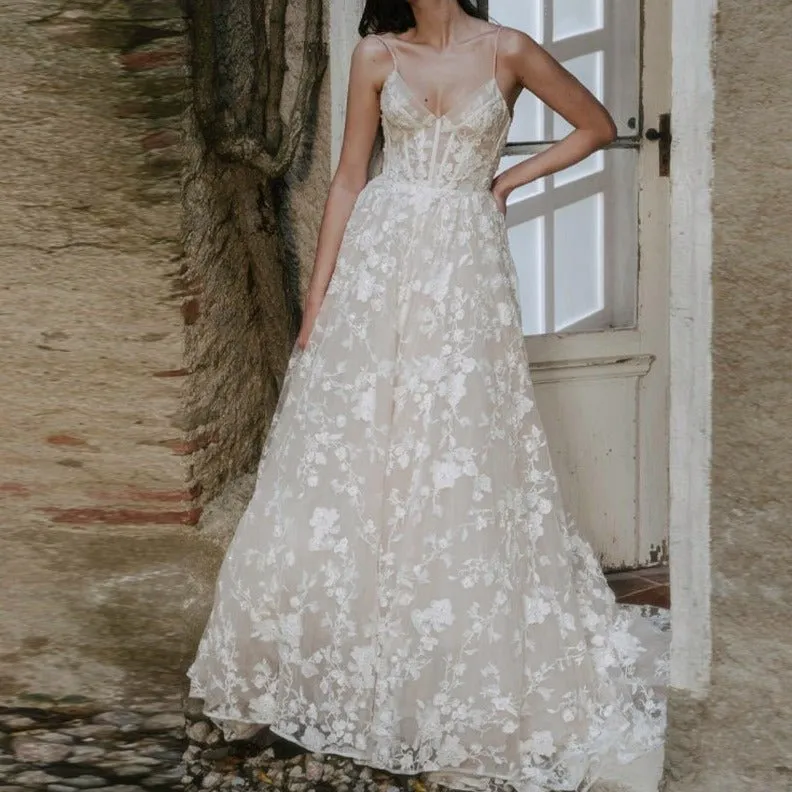 Sling Embroidered Lace French Trail Wedding Dress