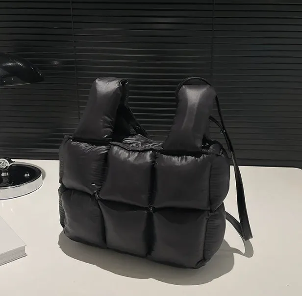 Soft Down Handbag for Women, Cotton-Padded Coat Bag, Fashionable Padded Single-Shoulder Bag, Space-Style Bag, New Style Crossbody Bag C-241219-1