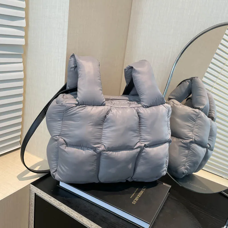 Soft Down Handbag for Women, Cotton-Padded Coat Bag, Fashionable Padded Single-Shoulder Bag, Space-Style Bag, New Style Crossbody Bag C-241219-1