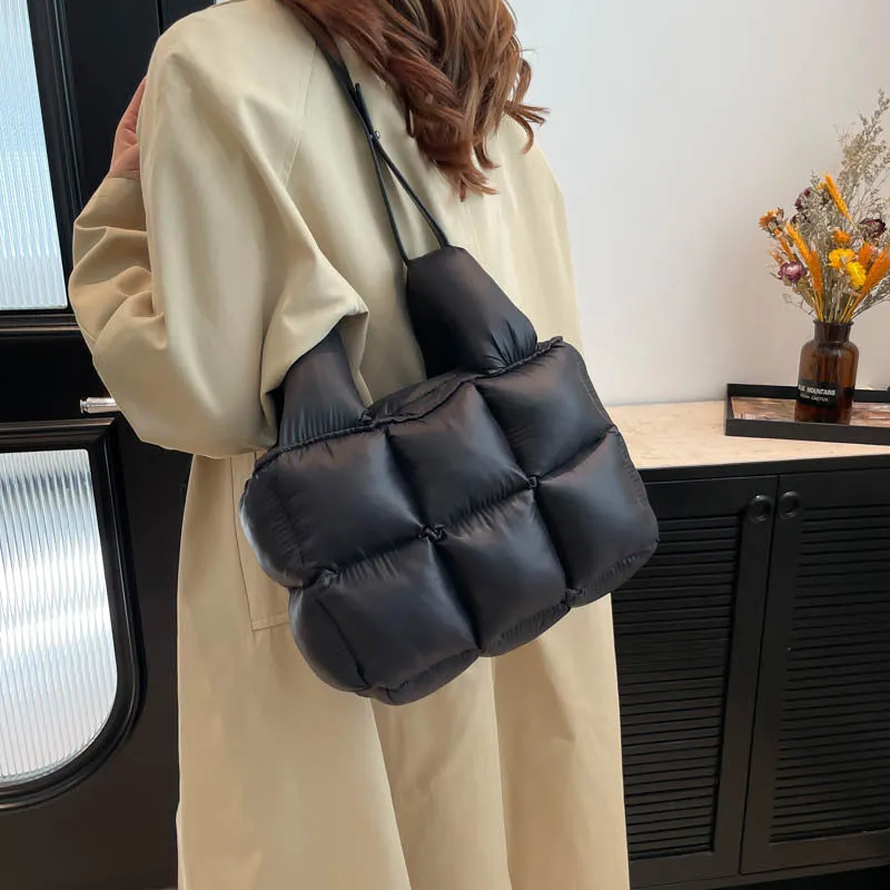 Soft Down Handbag for Women, Cotton-Padded Coat Bag, Fashionable Padded Single-Shoulder Bag, Space-Style Bag, New Style Crossbody Bag C-241219-1