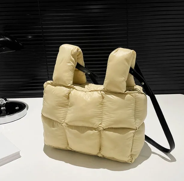 Soft Down Handbag for Women, Cotton-Padded Coat Bag, Fashionable Padded Single-Shoulder Bag, Space-Style Bag, New Style Crossbody Bag C-241219-1