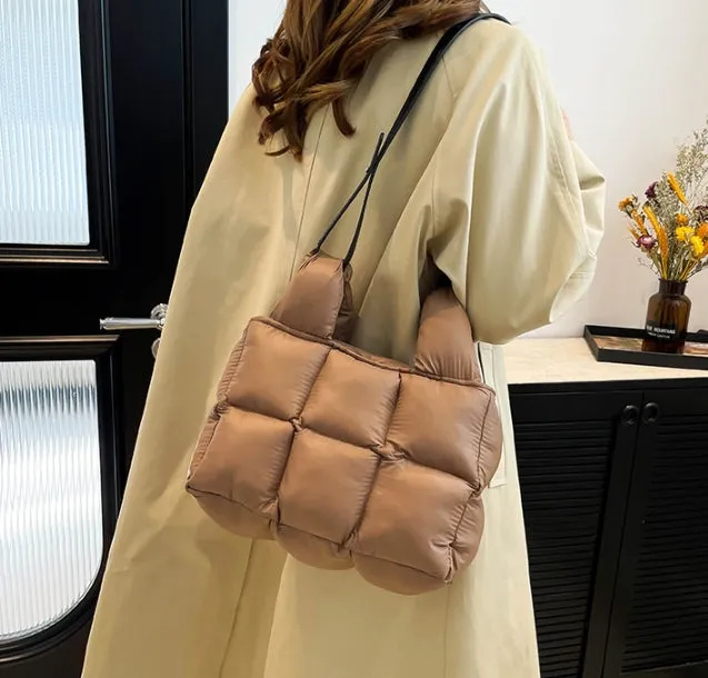 Soft Down Handbag for Women, Cotton-Padded Coat Bag, Fashionable Padded Single-Shoulder Bag, Space-Style Bag, New Style Crossbody Bag C-241219-1