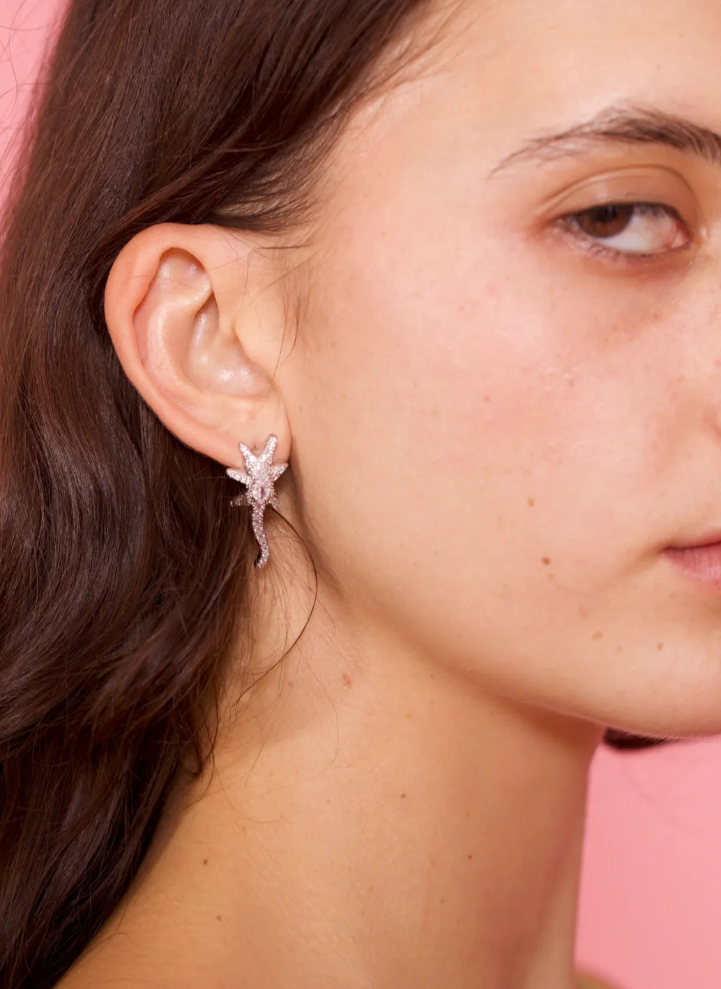 SOFT PINK STAR TRAIL EARRINGS