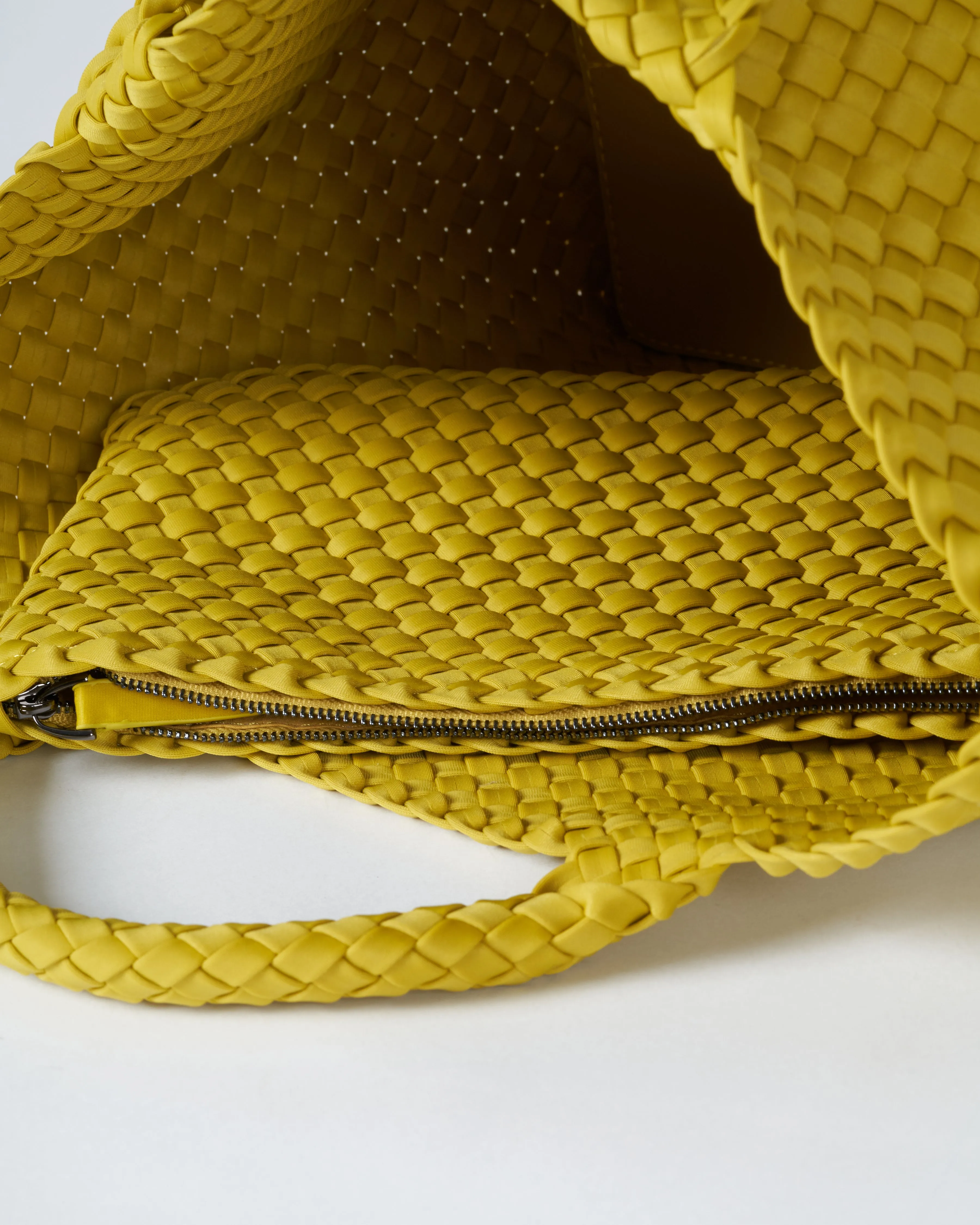 st barths medium tote - ochre