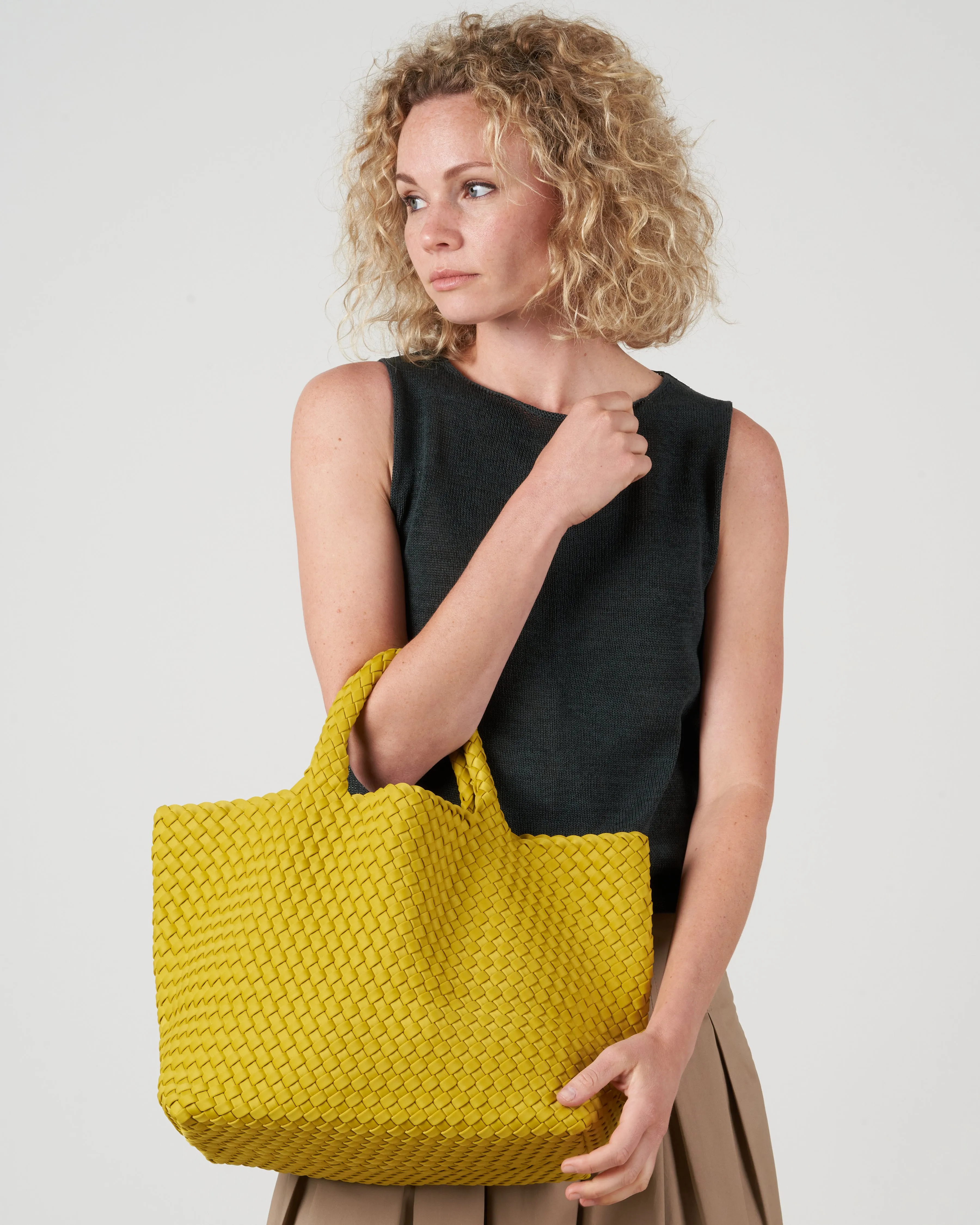 st barths medium tote - ochre