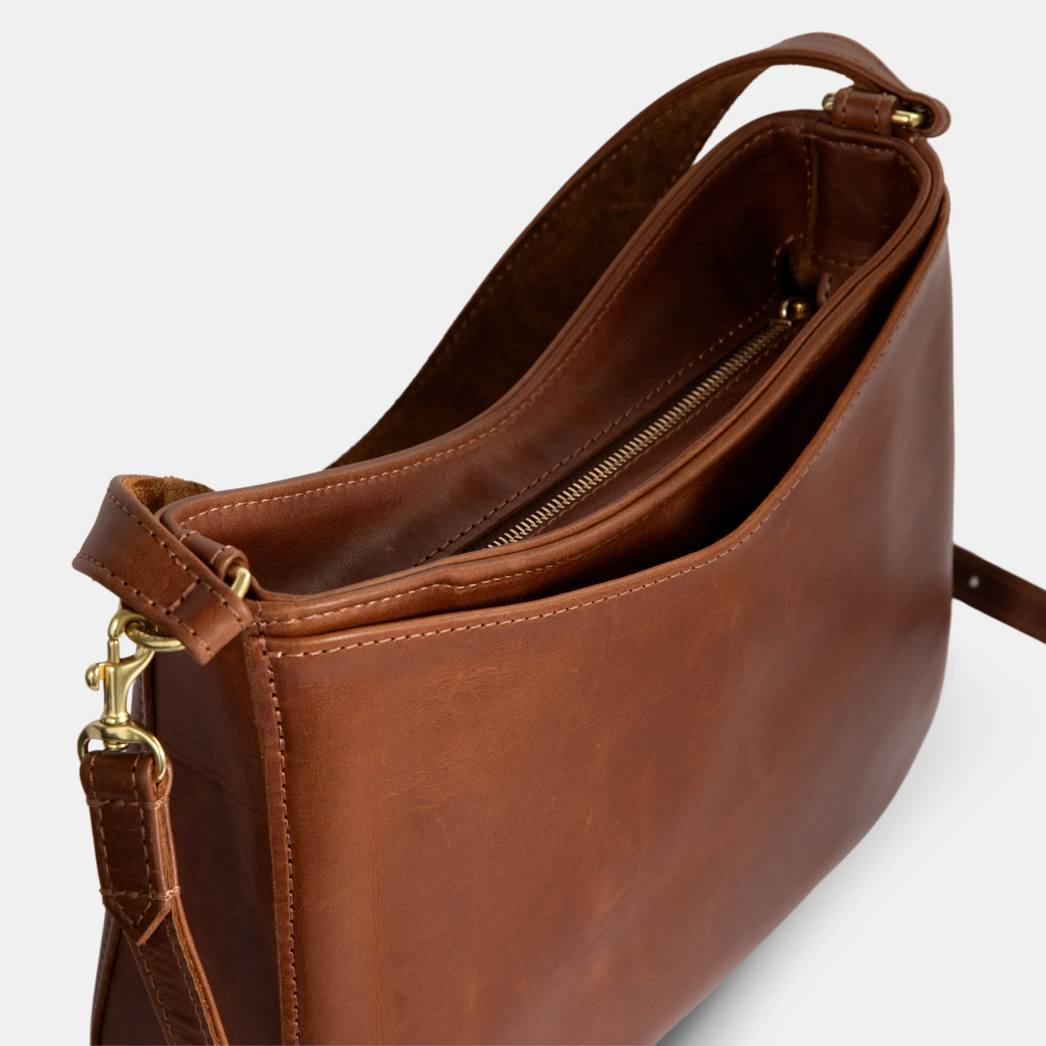 The Petite Kinsley Crossbody