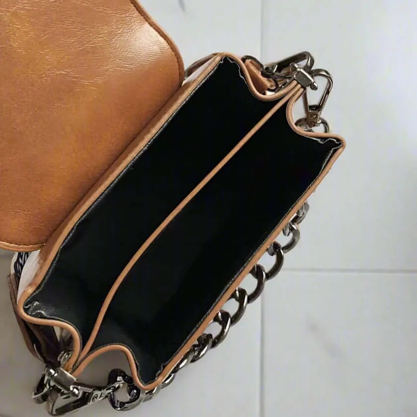 URBAN SWEETHEART CROSSBODY BAG