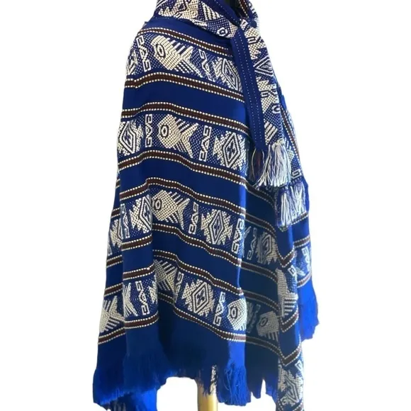 Vintage 80s Blue Fair Isle knit cape poncho jacket, One Size
