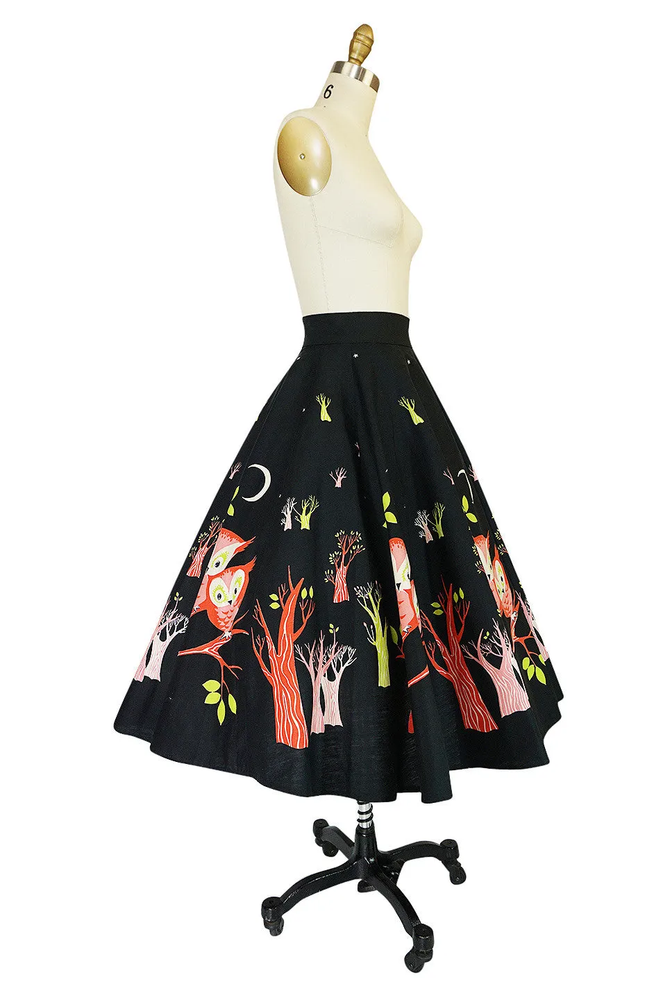 Wonderful 1950s Arts & Crafts Owl Print Cotton Circle Skirt