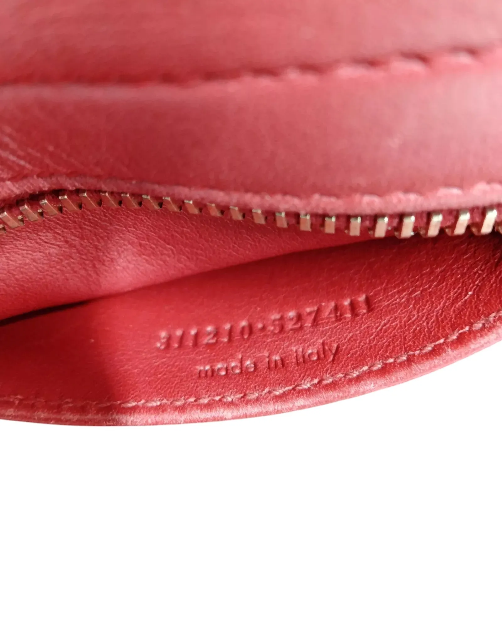 Yves Saint Laurent Classic Y Cabas Bag